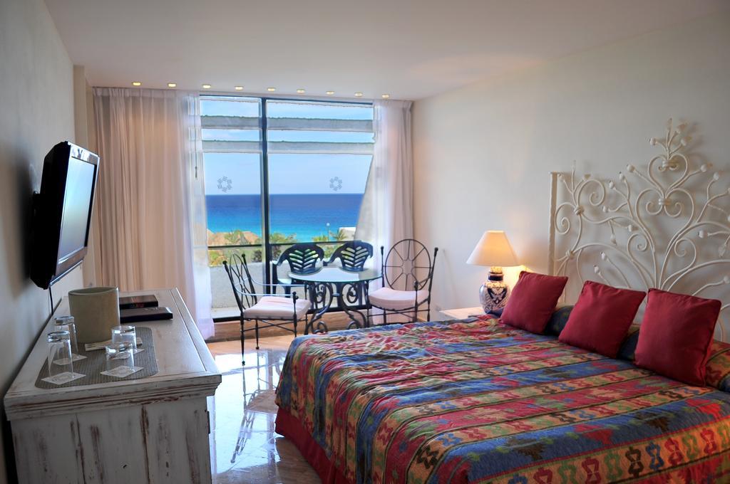 Grand Oasis Cancún Cameră foto A room at the Iberostar Grand Hotel Bávaro